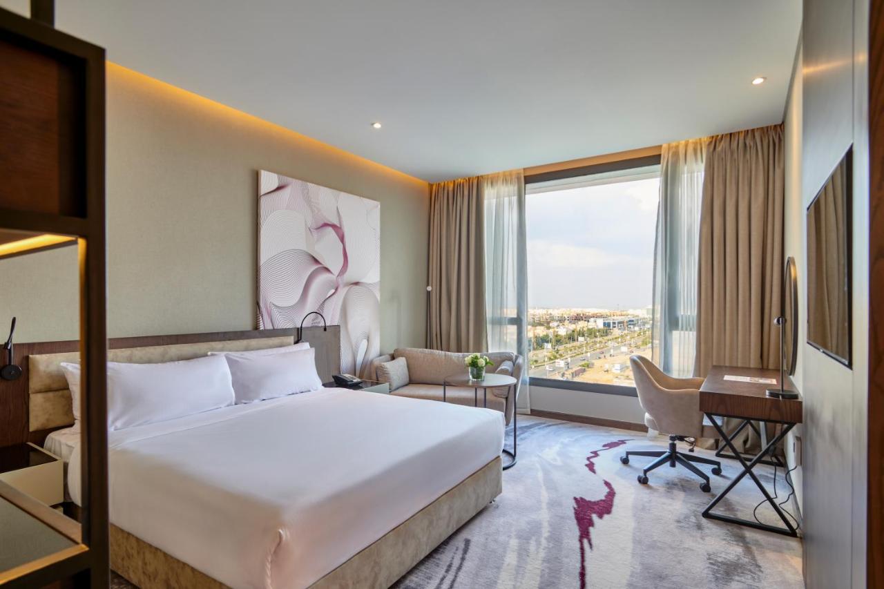 Crowne Plaza - West Cairo Arkan By Ihg 6th of October City Exterior foto Deluxe room